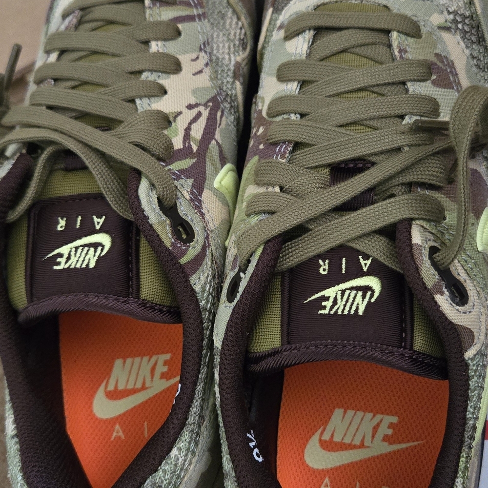 Nike Men's Green and Brown Camouflage Sneakers
